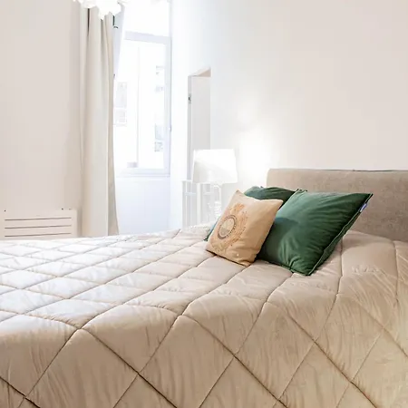 H11 The King's Ariston - Centro Apartment *