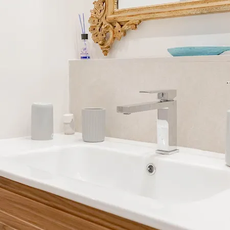 H11 The King's Ariston - Centro Sanremo