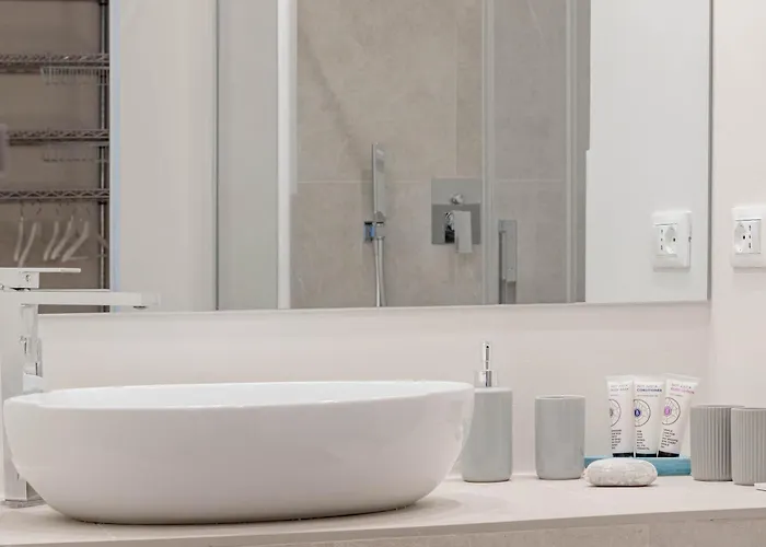 Апартаменты H11 The King's Ariston - Centro Санремо